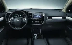 Intérieur Mitsubishi PHEV