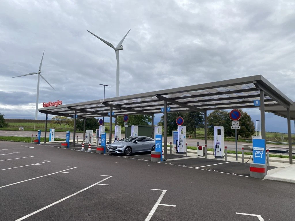 voiture electrique mercedes eqe 300 1