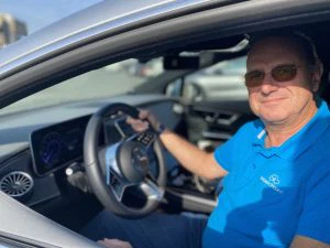 voiture electrique mercedes eqe 300 2 16