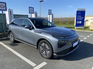 voiture electrique xpeng g9 6