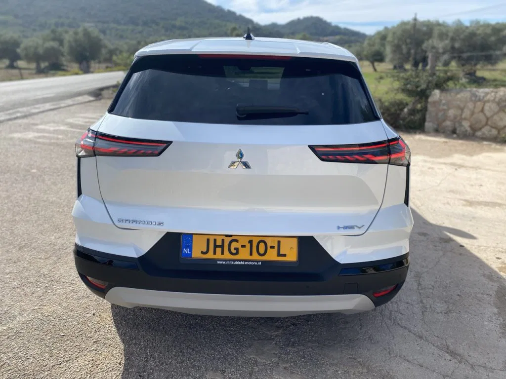 voiture electrique mitsubishi grandis 7