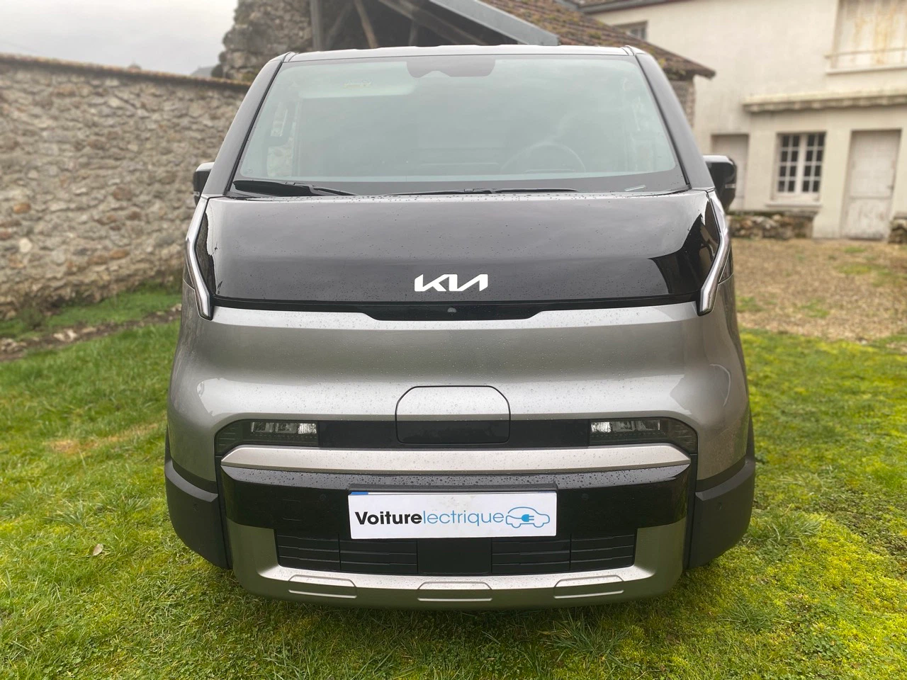 voiture electrique kia pv5 18